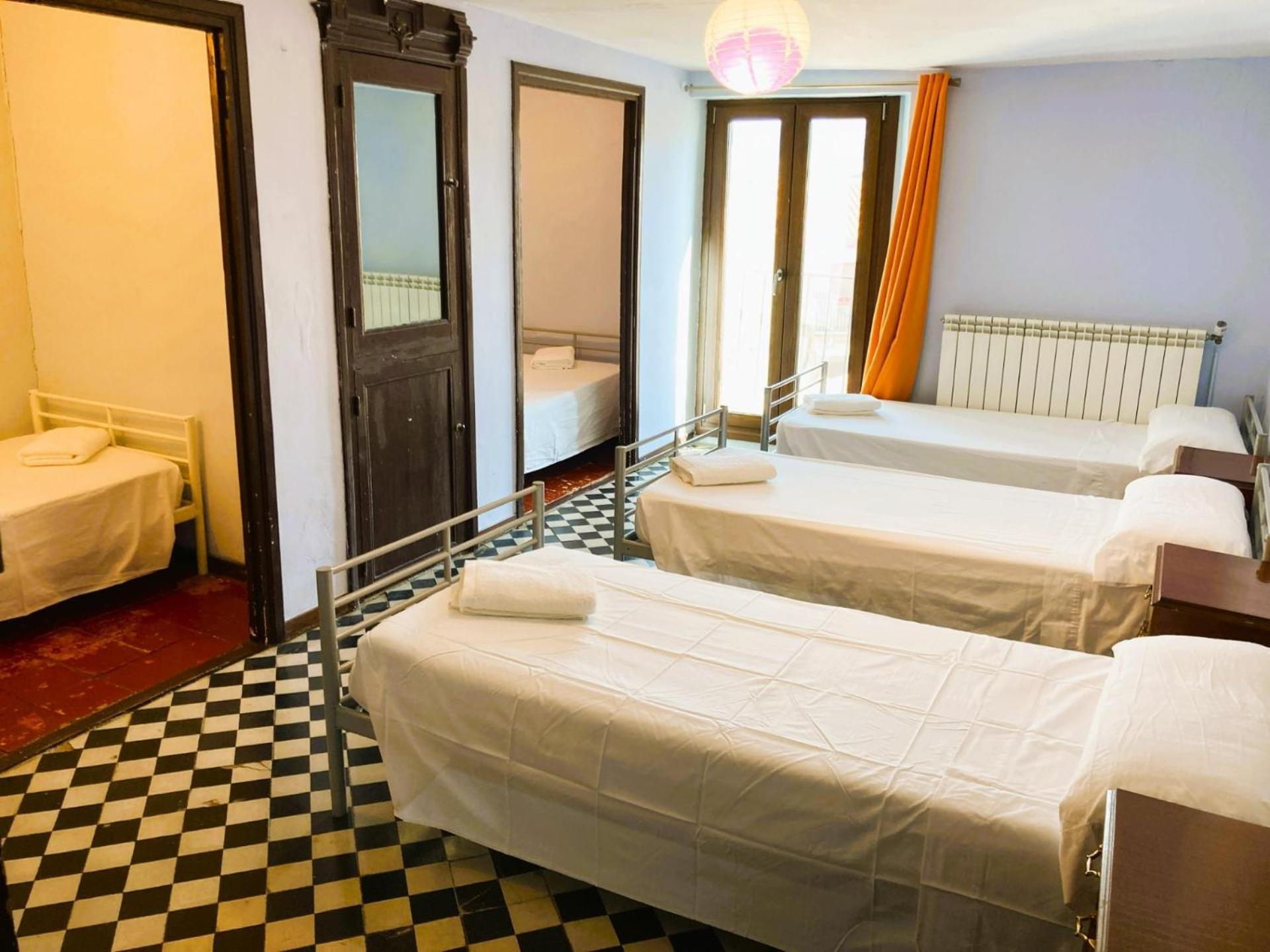 La Casa Magica Hostel Villatuerta Εξωτερικό φωτογραφία