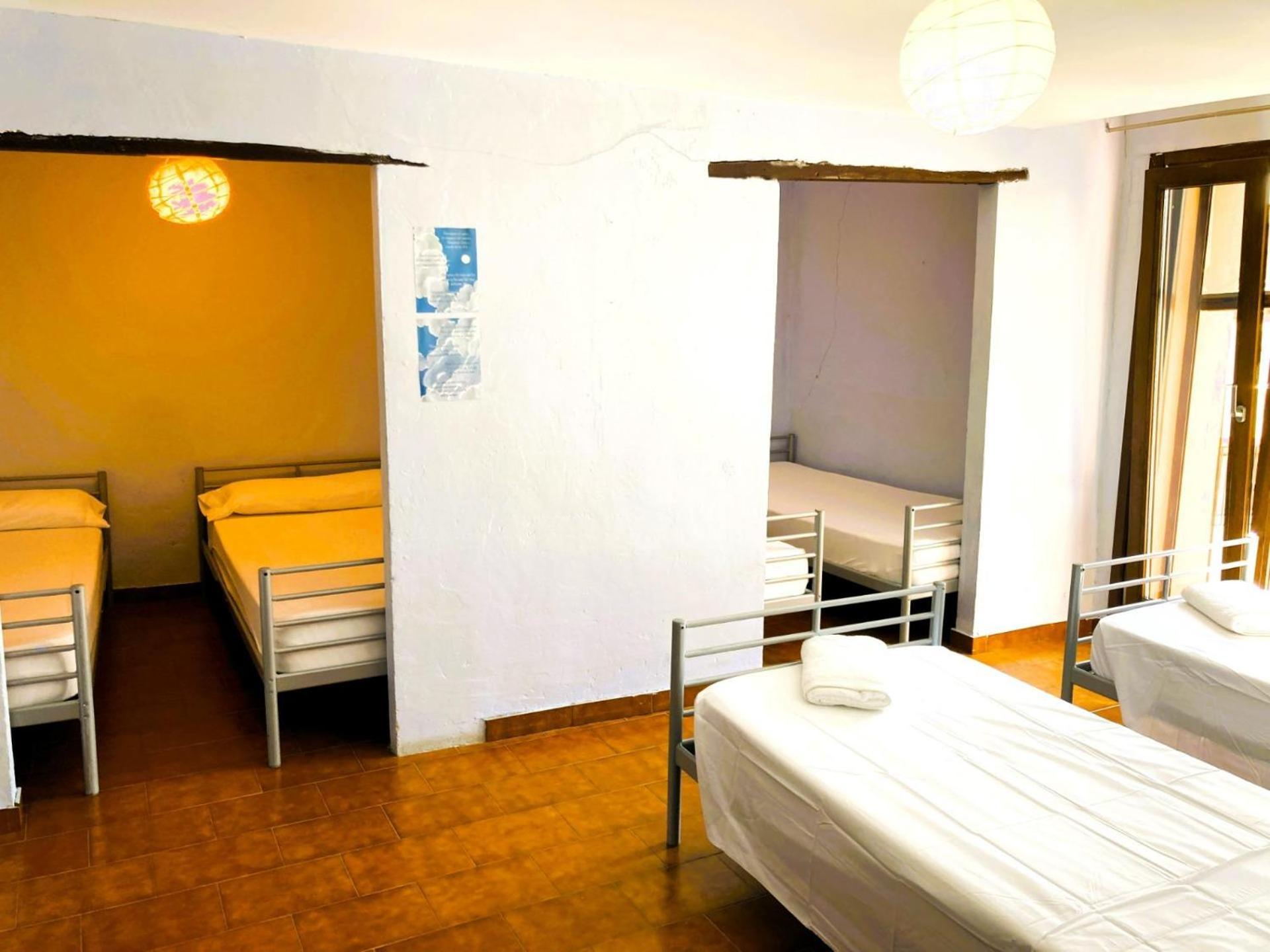 La Casa Magica Hostel Villatuerta Εξωτερικό φωτογραφία