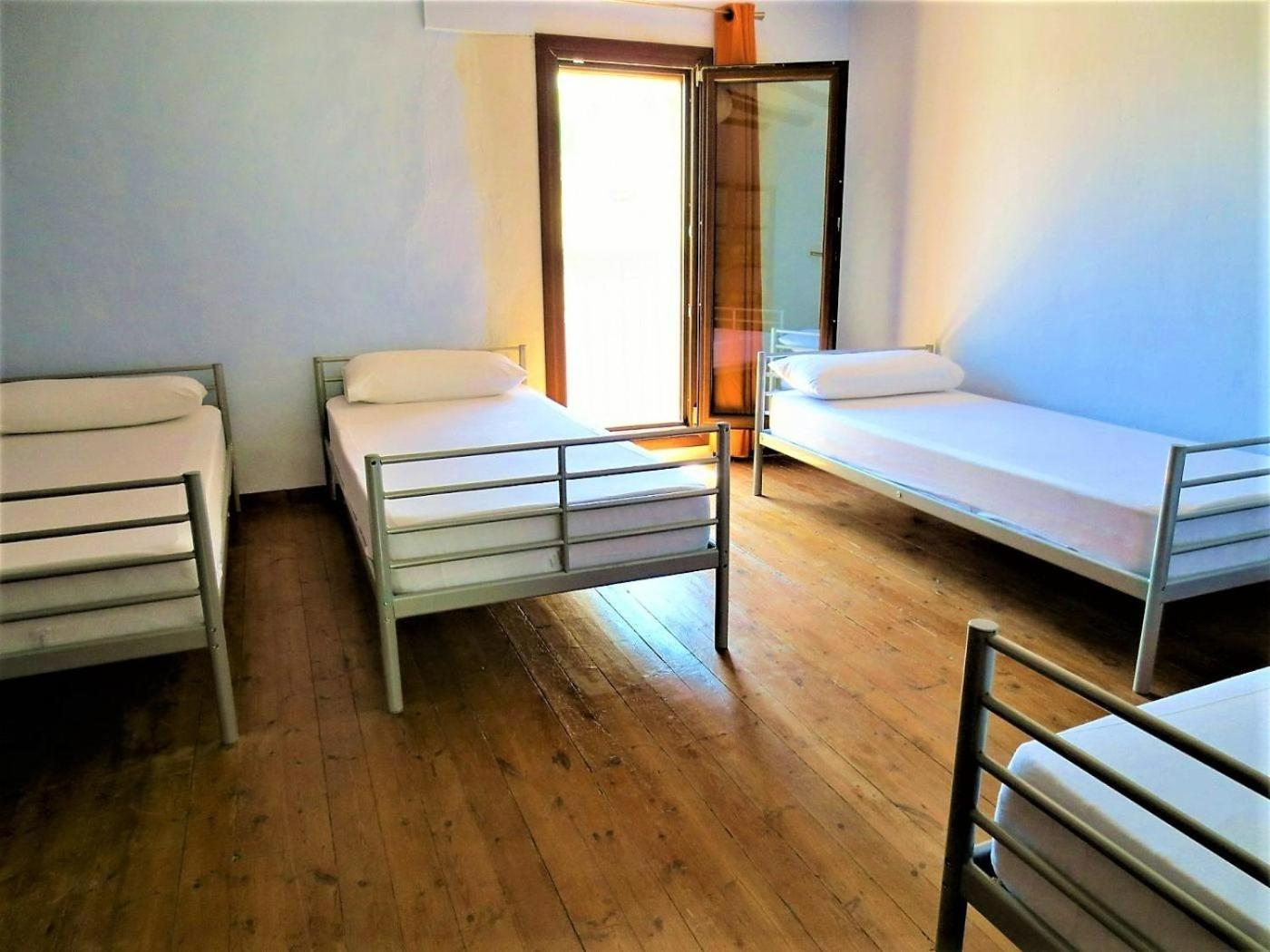 La Casa Magica Hostel Villatuerta Εξωτερικό φωτογραφία