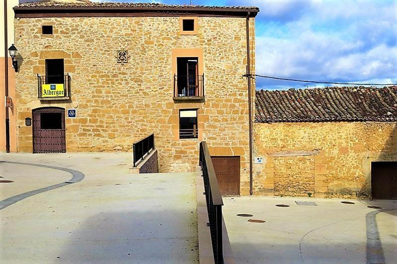 La Casa Magica Hostel Villatuerta Εξωτερικό φωτογραφία